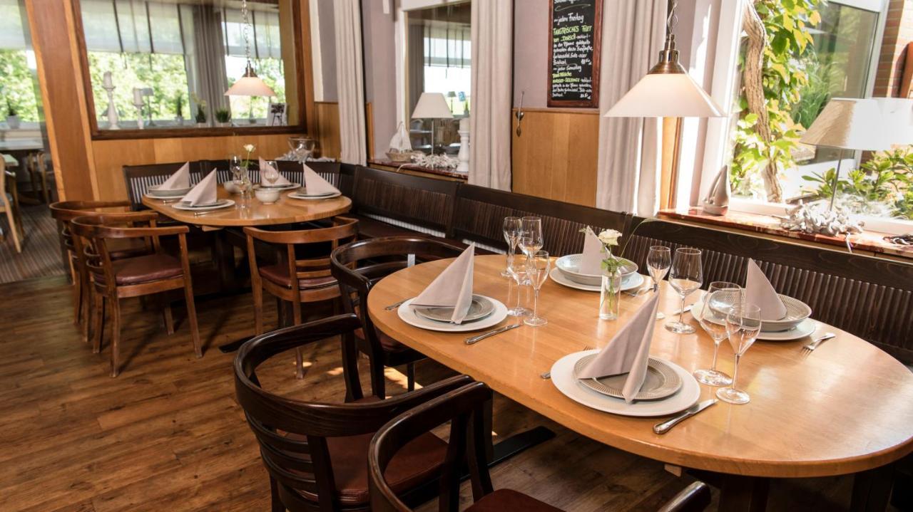 Kirchspielkrug Landhotel & Restaurant Westerhever Bagian luar foto
