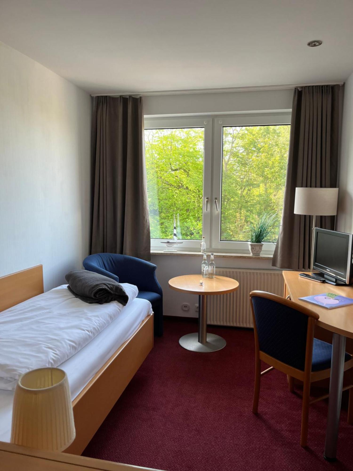 Kirchspielkrug Landhotel & Restaurant Westerhever Bagian luar foto